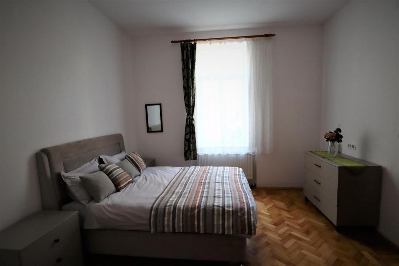 Appartement Center Haus à Bucarest Extérieur photo